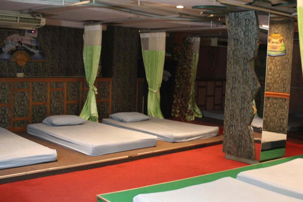 Bavana Hotel Бангкок Экстерьер фото