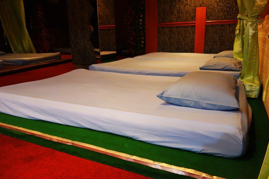Bavana Hotel Бангкок Экстерьер фото