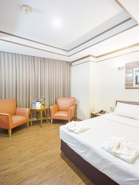 Bavana Hotel Бангкок Экстерьер фото